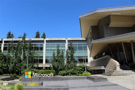 Microsoft FY20Q2 results exceed Wall Street estimates.